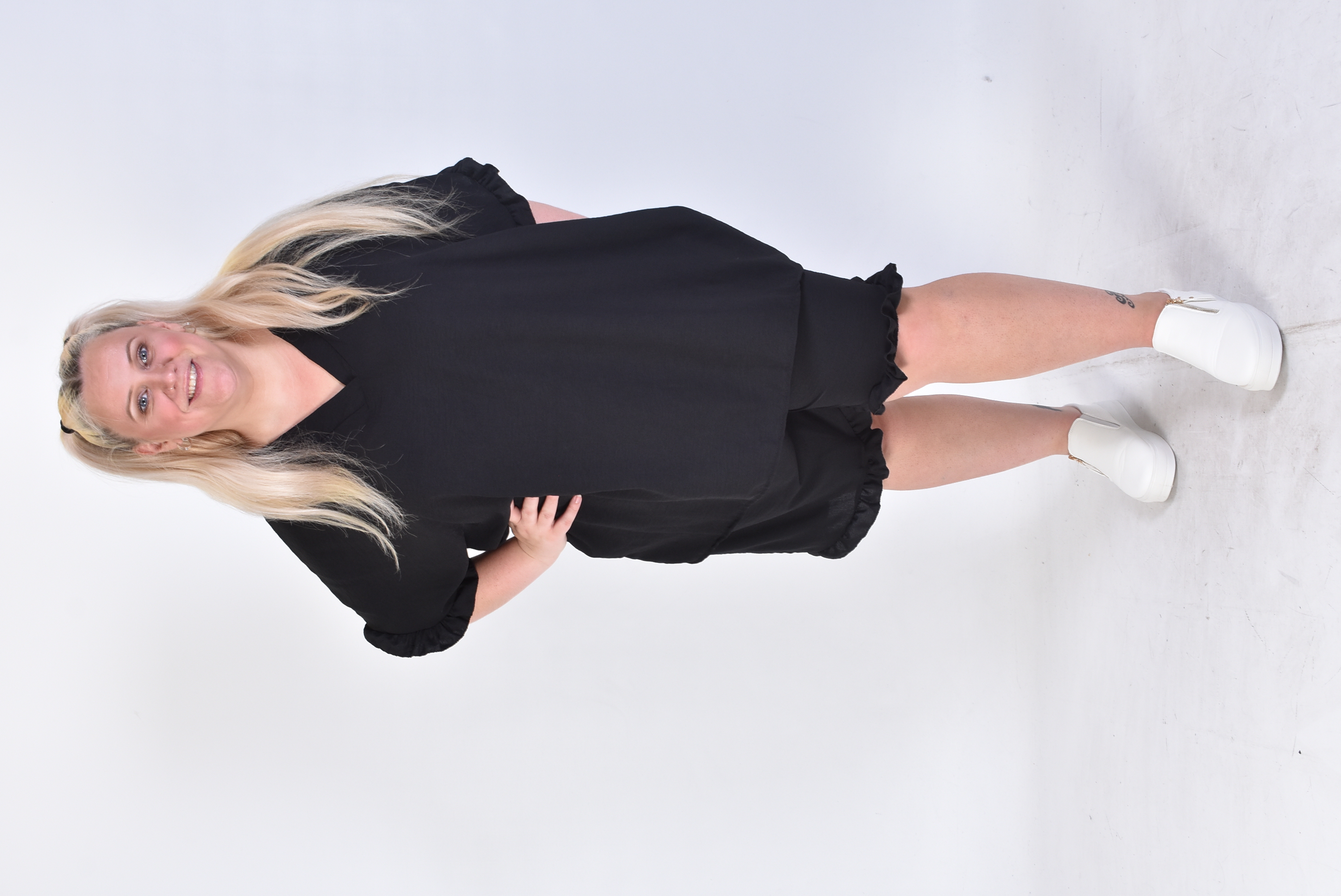 Denia Curve Shorts Set